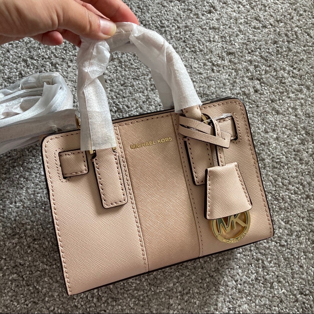 Michael Kors mini Dillon bag NWT crossbody
